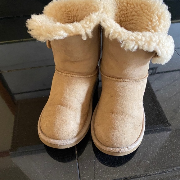 UGG Shoes Ugg Kids Size 3 Poshmark